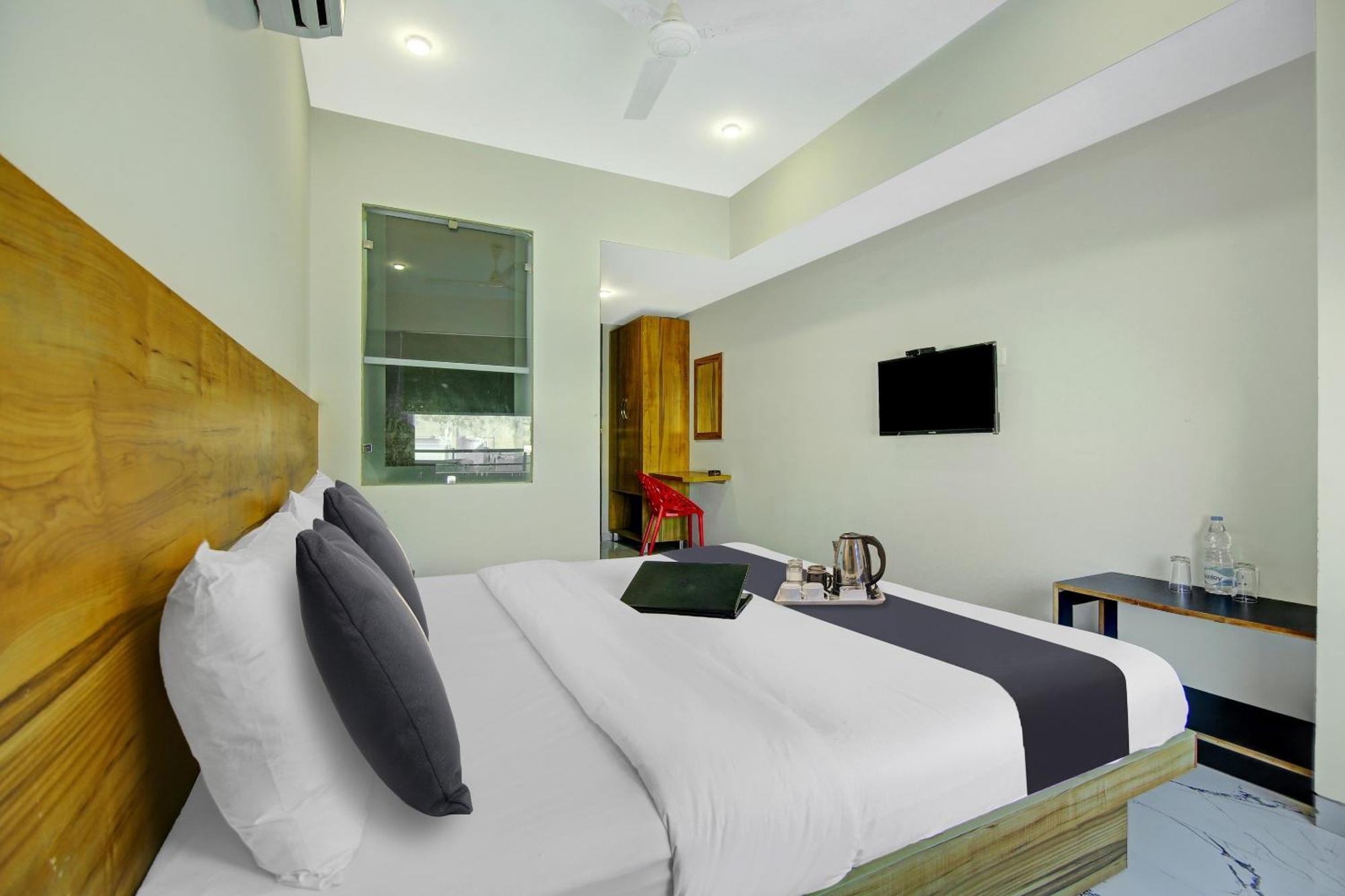 Super Townhouse Geetanjali Inn Gurgaon Exterior photo