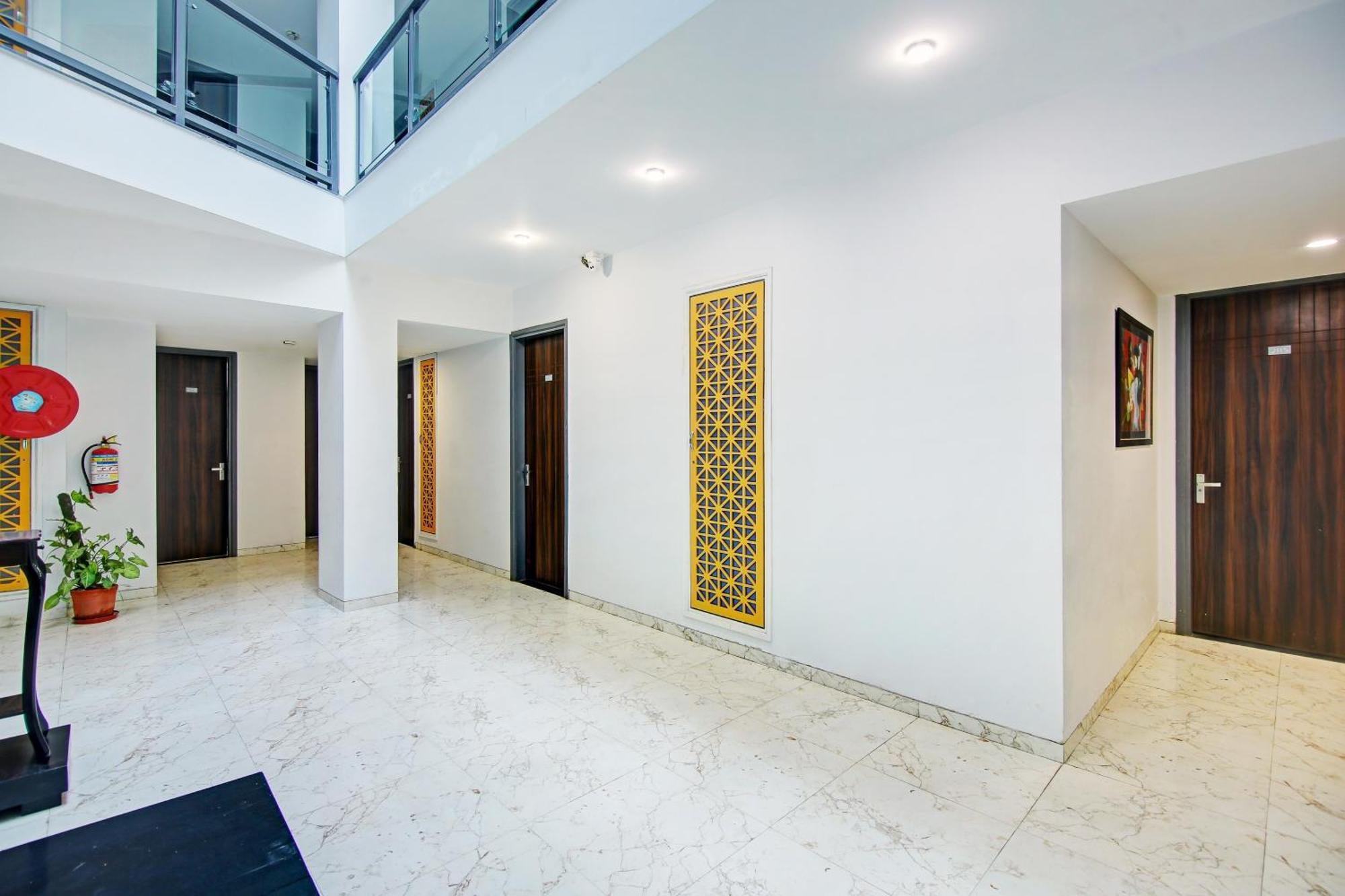Super Townhouse Geetanjali Inn Gurgaon Exterior photo