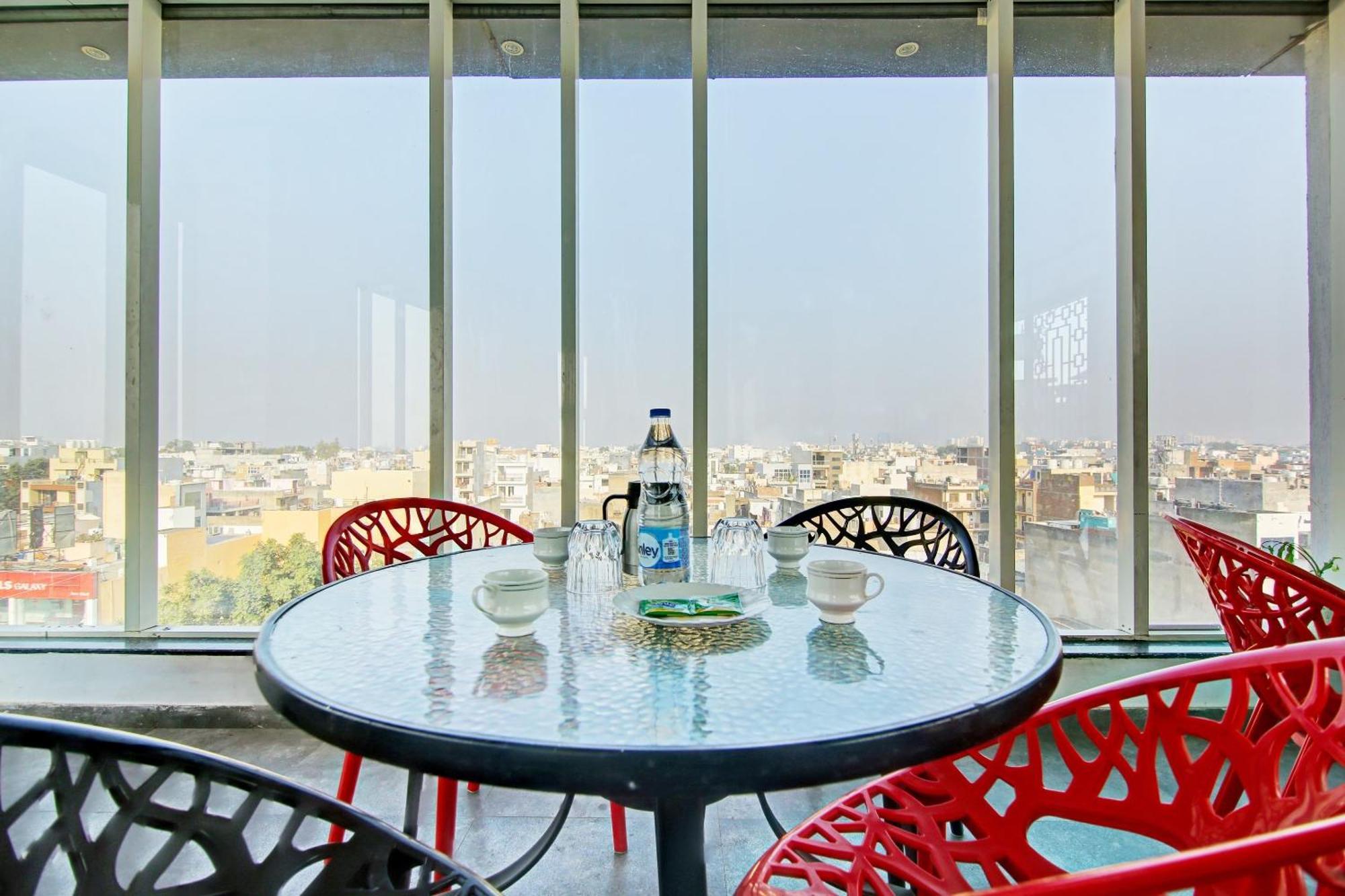 Super Townhouse Geetanjali Inn Gurgaon Exterior photo