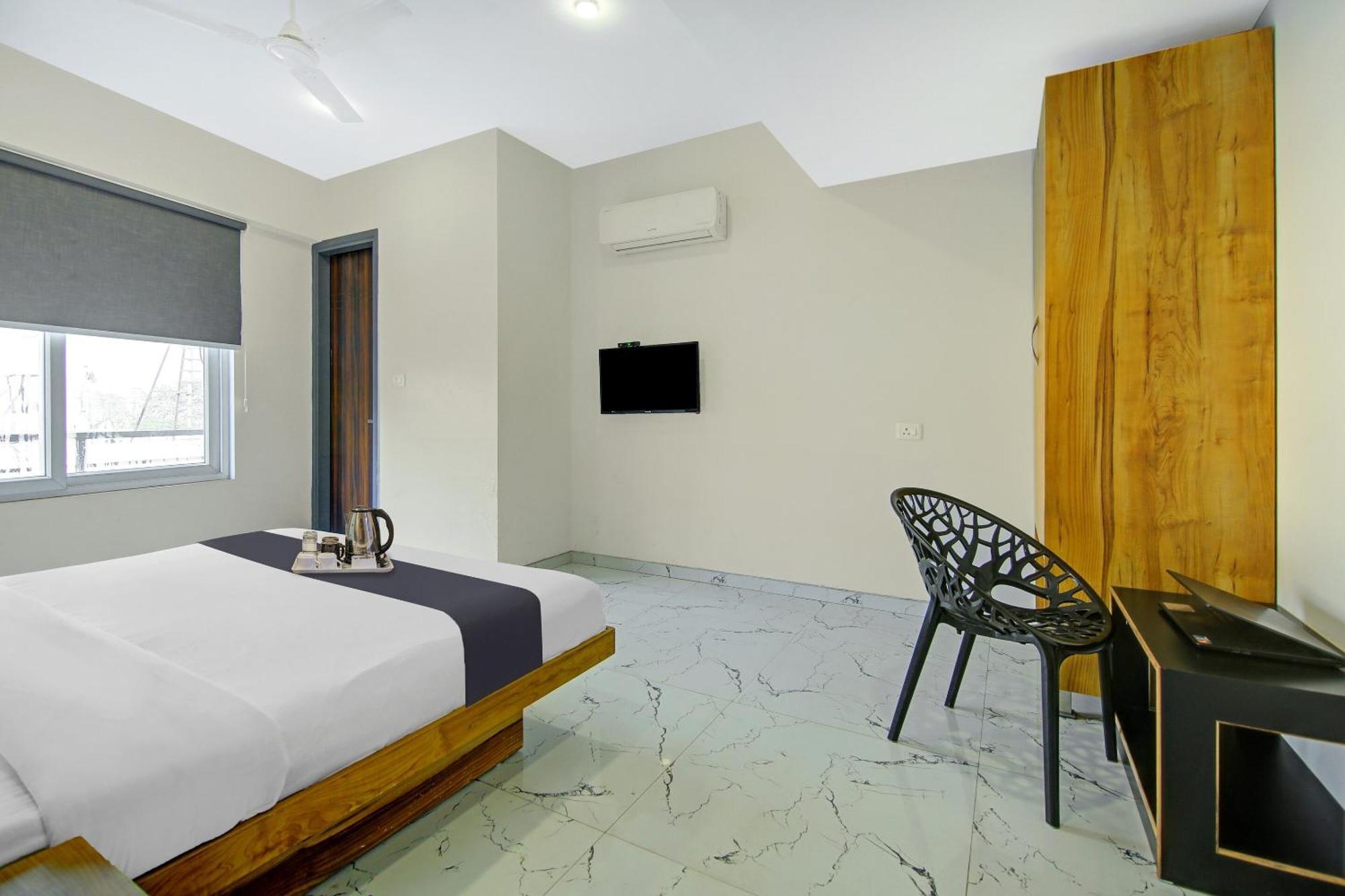 Super Townhouse Geetanjali Inn Gurgaon Exterior photo